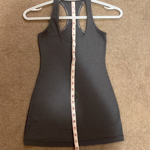 Lululemon tank size 2 - Picture 5 of 6